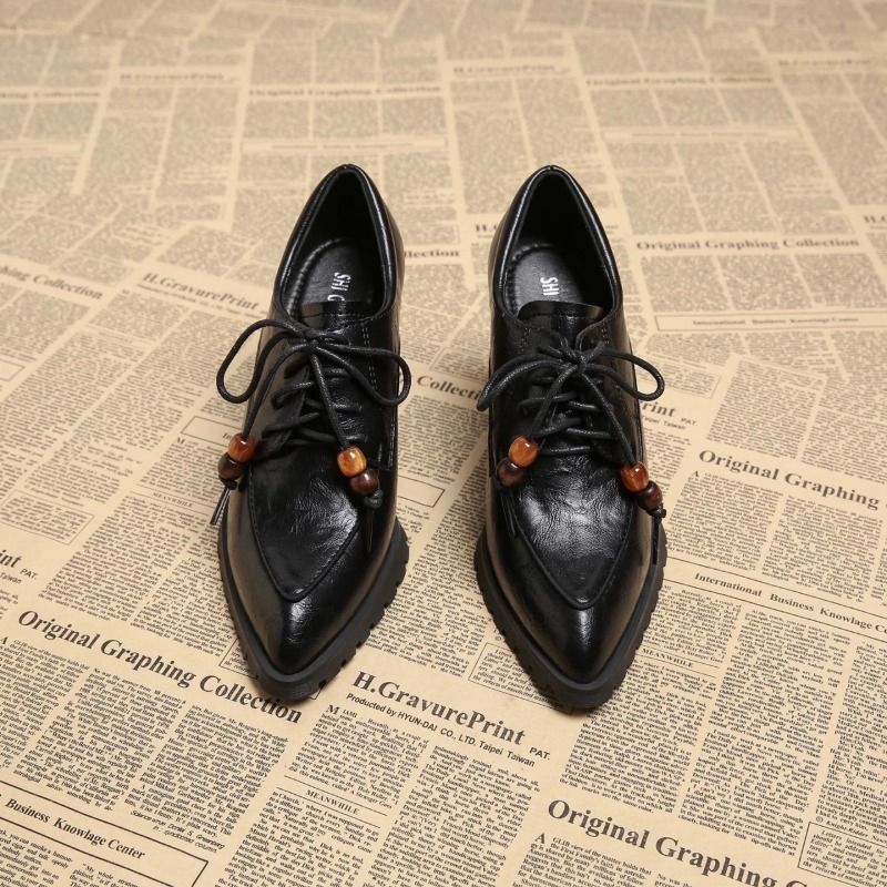 حذاء نسائي كلاسيكي بحزام وفتحة - مراجعة Pump Heel Block وسعره